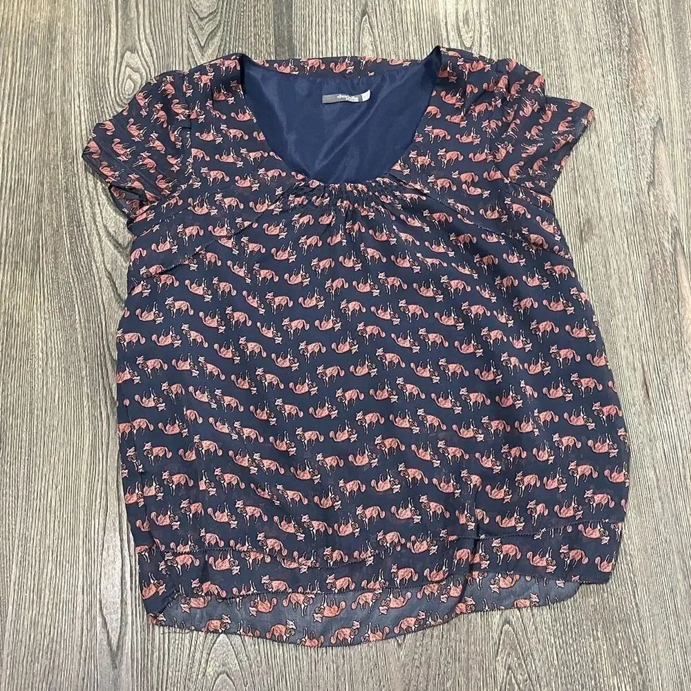 Charlotte Russe Womens Blouse Kitschy Fox Print Short Sleeve Multicolor Size M